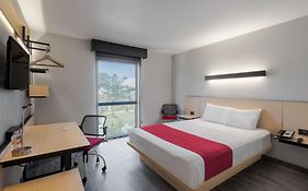 City Express Guadalajara Aeropuerto